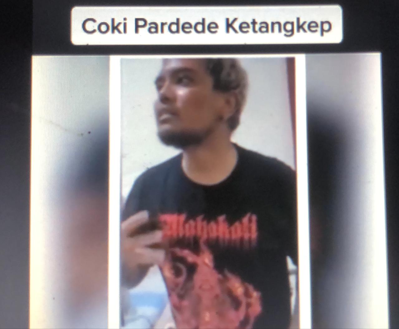 Tangkapan layar Coki Pardede saat ditangkap Polisi.