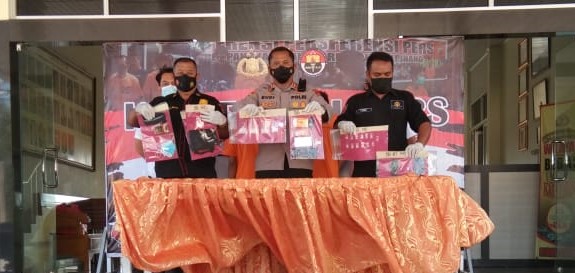 Polres Pangkalpinang saat gelar konfrensi Pers Narkoba jaringan lapas.