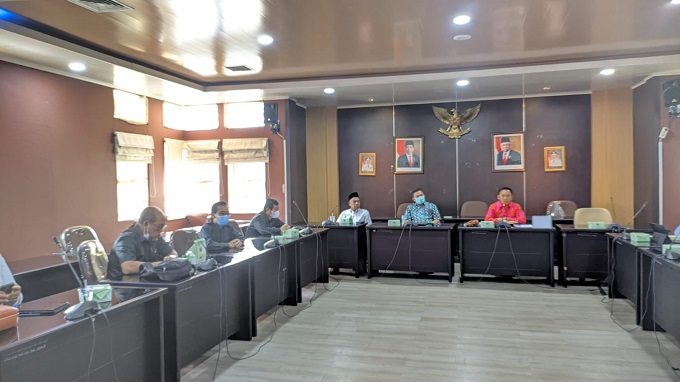 Pertemuan antara DPRD Babel dengan pihak PLN wilayah Babel bahas soal pemadaman bergilir.