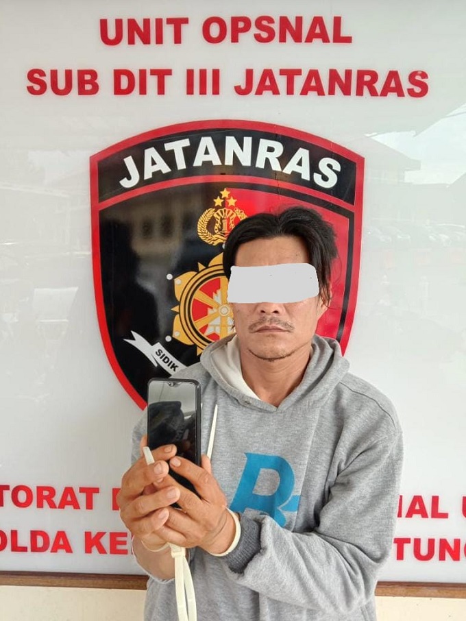 ZA alias Nanang terduga pelaku pencurian dengan pemberatan berhasil ditangkap tim gabungan Polda Babel.