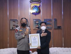 Kapolda Babel Terima Penghargaan Presisi Award dari Lemkapi