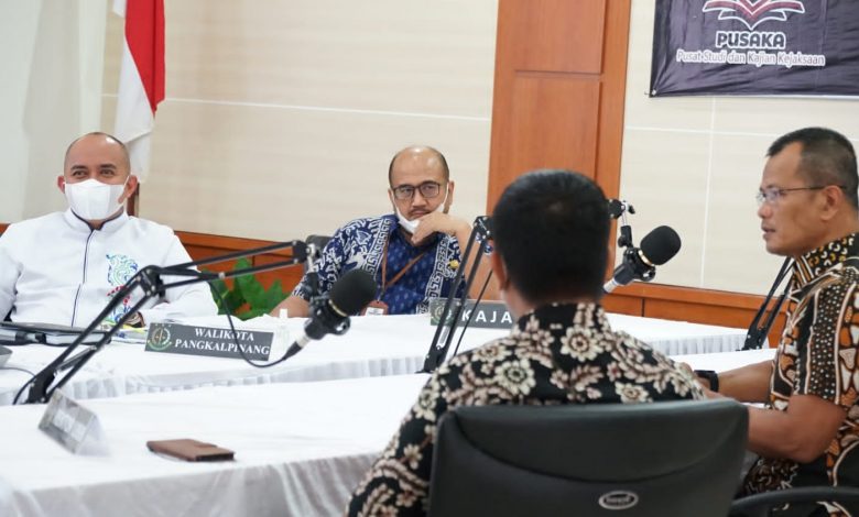 Sebagai aparat penegak hukum, Kepala Kejaksaan Negeri Pangkalpinang Jefferdian menyebut, adanya Restorative Justice (RJ) menjadikan terobosan yang membuat hatinya semakin “hidup” dalam menyelesaikan hukum pidana melalui cara perdamaian.