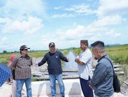 Komisi III DPRD Babel Datangi Pembangunan Irigasi Sawah Kepoh Yang Terhenti
