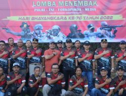 Kapolda Bangka Belitung Ajak Jurnalis Pegang Senjata, Biar Tahu Sulitnya Petugas yang Pegang Senjata