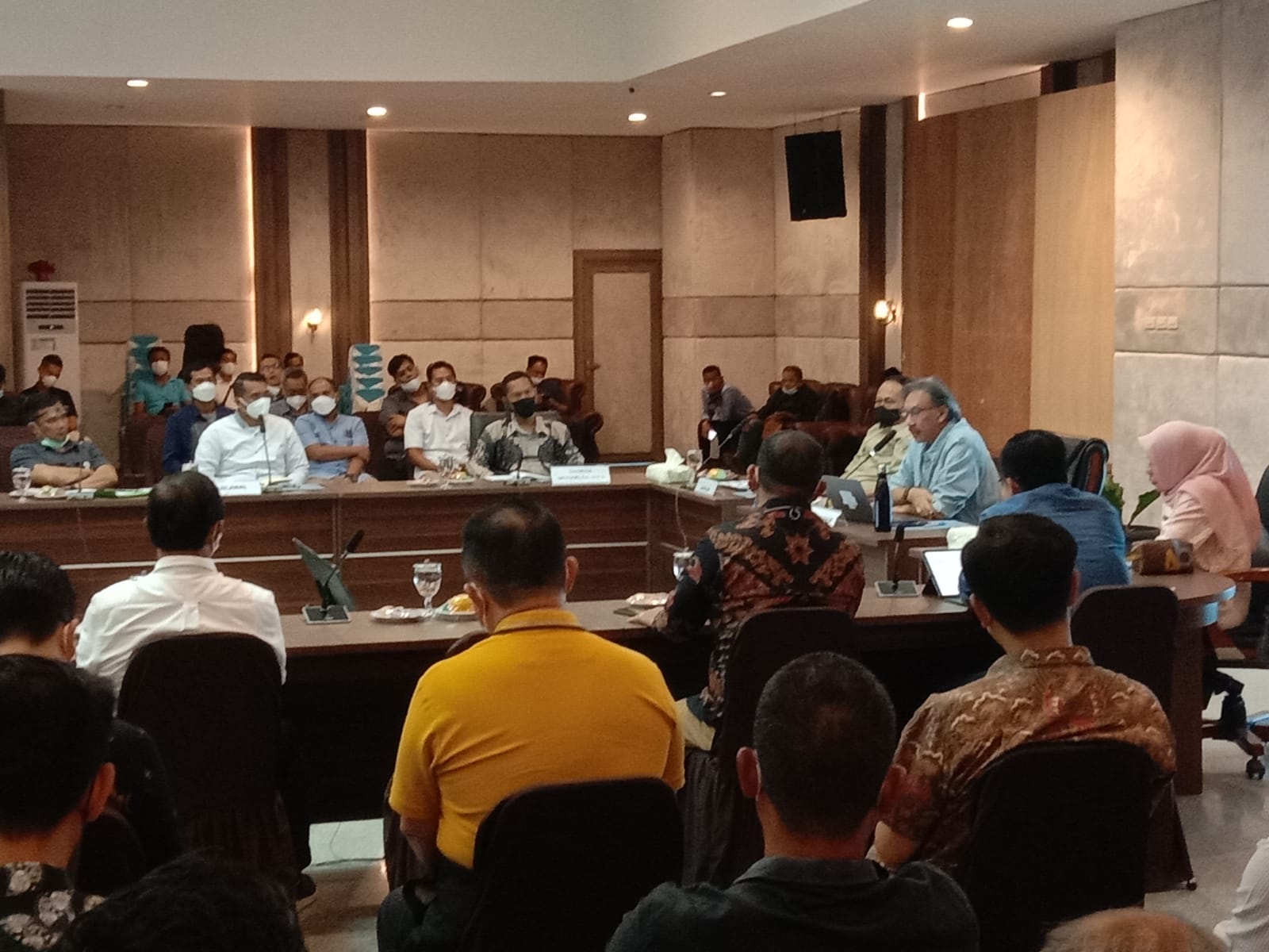 20220619_Rapat pembentukan Satgas Penanganan Kegiatan Penambangan Ilegal di Kantor Gubernur Babel, Minggu (19/6/2022). (ist)