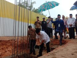 Ulang Tahun Ke-65, Hidayat Arsani Gelontorkan Dana Rp20 Miliar Bangun SMP dan SMA Islam Al Azhar