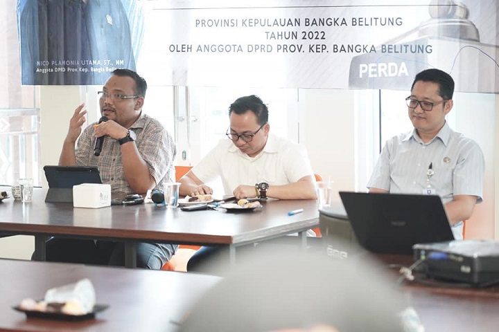 20220716 Anggota DPRD provinsi Kepulauan Bangka Belitung (Kep. Babel) dapil kota Pangkalpinang, Nico Plamonia Utama saat sosialisasikan sosialisasi bantuan hukum bagi masyarakat kurang mampu