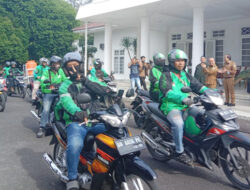 Semangati dan Motivasi Para Driver Ojol, Molen Ratusan Ojol untuk Mengais Rezeki