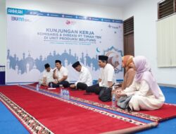 Direksi dan Komisaris PT Timah Tbk Serahkan Santunan Bagi Masyarakat di Pulau Belitung