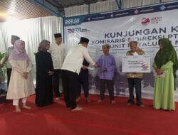 Direksi PT Timah  Serahkan Bantuan Untuk Guru Ngaji dan Marbot Masjid  di Bangka Barat