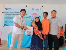 Mobil Sehat PT Timah Tbk Berikan Pelayanan Kesehatan Gratis dan Berikan Makanan Tambahan untuk Balita Bagi Warga Kundur Utara