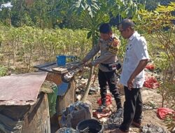 Gerak Cepat Tanggapi Laporan Warga, Bhabinkamtibmas Cek Lokasi Bau Busuk