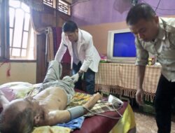 Suhendi Senang Tim Medis Mobil Sehat PT Timah Tbk Berikan Pelayanan Kesehatan Hingga Datangi Rumahnya 