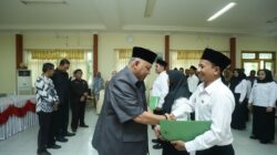 34 Tenaga PPPK dilantik Bupati Bangka Barat Sukirman, di gedung Batu Rakit, Kamis (30/11/2023) pagi. (Dok : Diskominfo Babar)