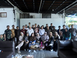 Usai Studi Banding ke Desa Air Putih, Kades Namang Beserta Rombongan Disambut Bupati Sukirman