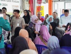 Ratusan KK di Kecamatan Taman Sari Pangkalpinang Terima Bantuan Beras Gratis dari Pemerintah