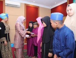 Kebersamaan Safriati Safrizal dan BKOW Gelar Buka Bersama Anak Panti Asuhan serta Komunitas Tunanetra