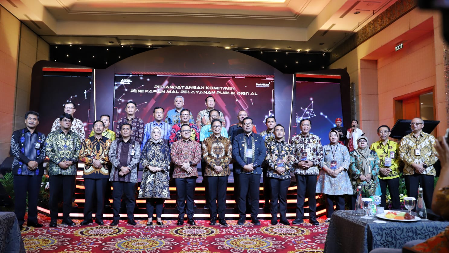 Bupati Sukirman bersama dalam kegiatan peresmian serta penguatan Penerapan Mal Pelayanan Publik dan Mal Pelayanan Publik Digital yang diselenggarakan oleh Kementerian Pendayagunaan Aparatur Negara dan Reformasi Birokrasi di Hotel Ritz Carlton, Jakarta, pada Kamis (7/3/2024). (Diskominfo Babar)