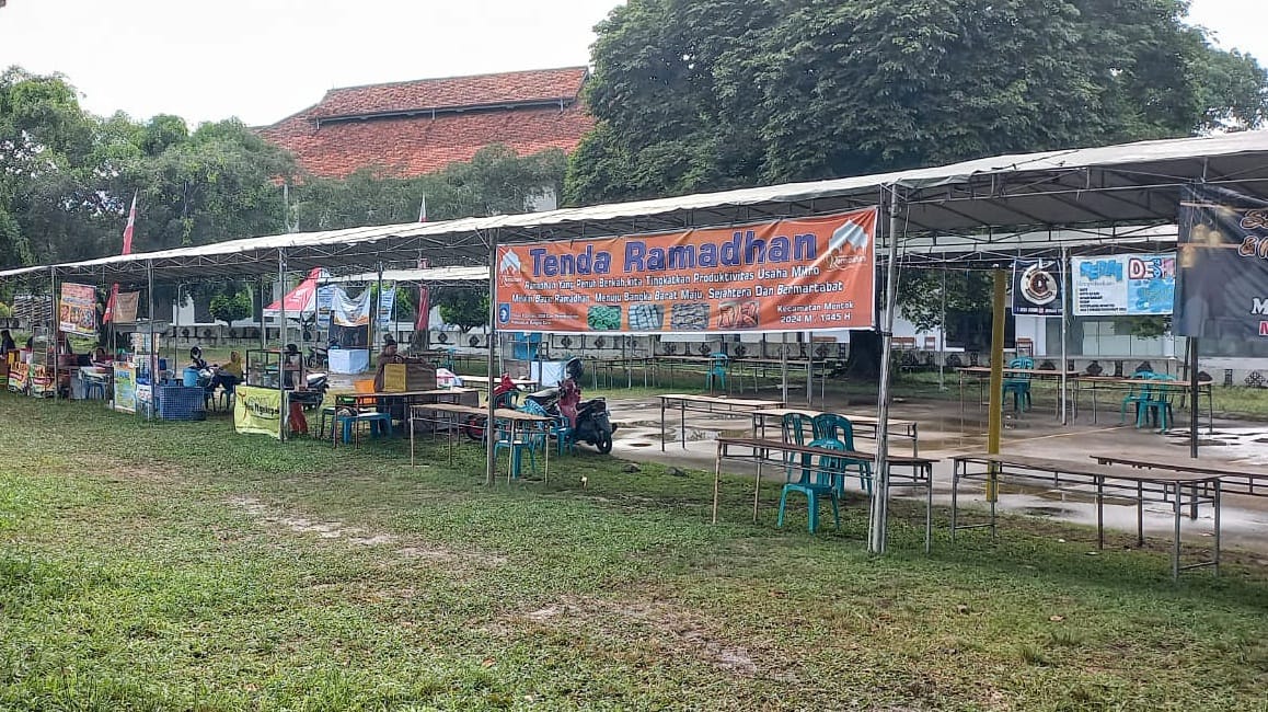 Lapak pedagang takjil di Bangka Barat banyak tutup karena sepi pembeli