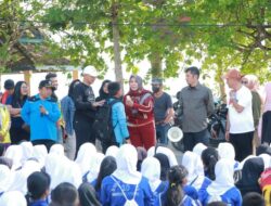 Terjun Gotong Royong Akbar di Pantai Pasir Padi, Lusje Ingatkan Jaga Kebersihan Satu-satunya Pantai di Pangkalpinang