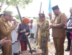 Pesta Adat Murok Jerami Kali Ini Dihadiri Langsung Menteri Desa PDTT, Halim Iskandar: Ayo Semuanya Kita Majukan Desa