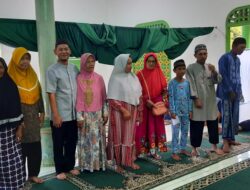 Izkar Serap Aspirasi Masyarakat Stasiun Sekarbiru, Parittiga, Sambil Buka Puasa Bersama