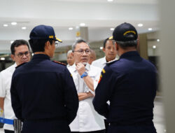Mendag Cek Area Bea dan Cukai Bandara Internasional Soekarno-Hatta, Tinjau Proses Impor Barang Bawaan Pribadi Penumpang