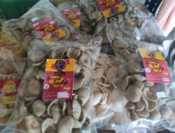 Usaha Olahan Makanan Kering Milik Warga Karimun Berkesempatan Mendapat Bantuan PUMK dari PT Timah