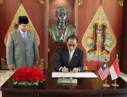 Prabowo Sambut Hangat Kedatangan Menhan Malaysia, Jalin Kerja Sama Lebih Erat di Bidang Pertahanan