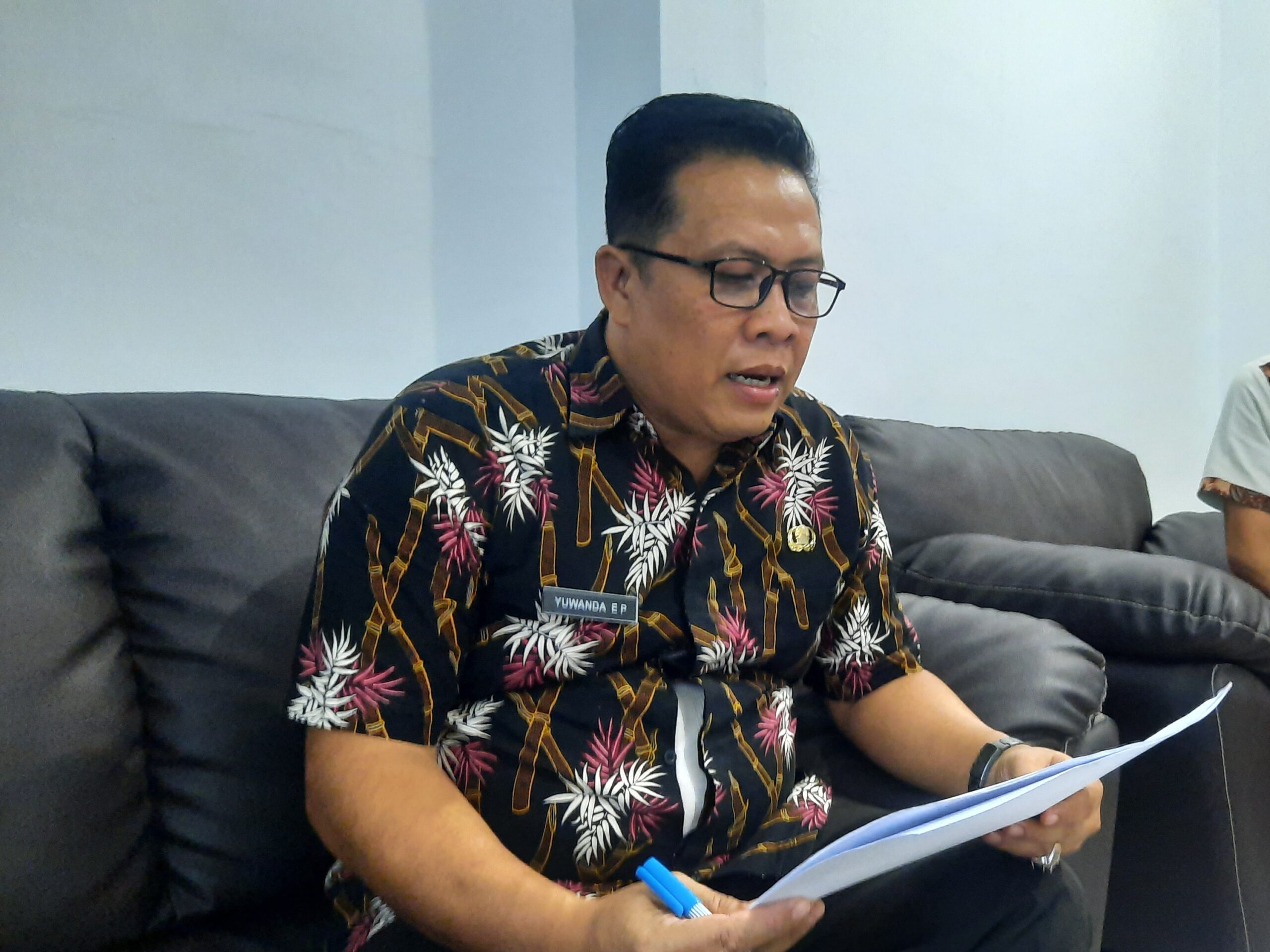 Foto: Kepala Dinas Penanaman Modal dan Pelayanan Terpadu Satu Pintu (PTSP) Bangka Barat, Yuwanda Eka Putra. (Babelhits.com)
