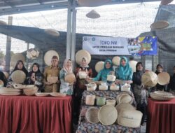 Bangga Buatan Negeri Serumpun Sebalai, Safriati Safrizal Borong Berbagai Hasil UMKM Bangka Selatan