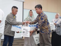 Hampir Seribu Nelayan Terima Bantuan Jaminan Sosial BPJS Ketenagakerjaan dari PT Timah Tbk