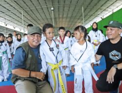 Bupati Babar Apresiasi Kejuaraan Taekwondo Festival : Ajang Mencari Atlet