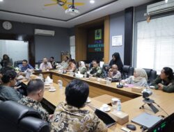 Kolaborasi Pemkot Pangkalpinang dan PLN, Sigap Lakukan Pemangkasan Pohon Berisiko