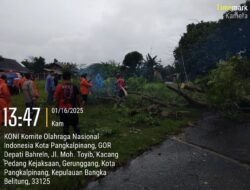 Polsek Taman Sari Bantu Evakuasi Rumah Warga yang Terdampak Angin Puting Beliung