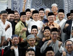 Menteri Pendidikan Salat Subuh Berjamaah di Pangkalpinang, Perkuat Ukhuwah Islamiyah