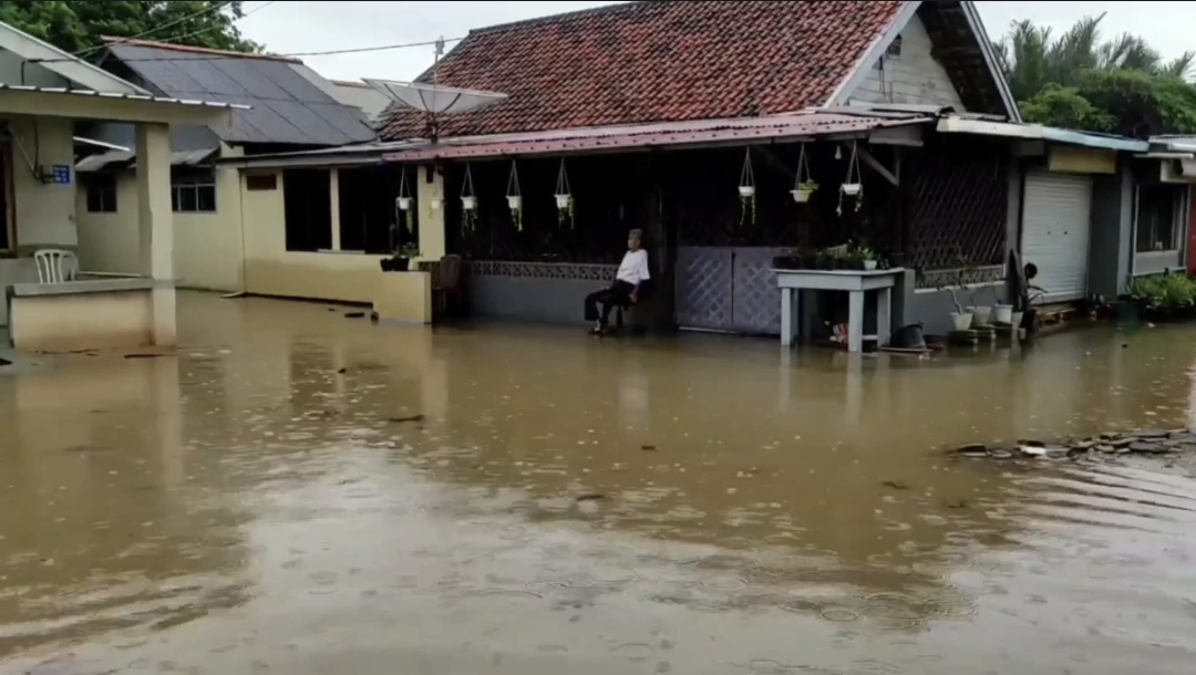 Kondisi banjir di Kelurahan Tanjung, Kecamatan Mentok, Kabupaten Bangka Barat, beberapa waktu lalu.