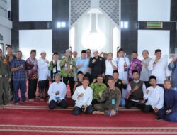 Hidayat Arsani Pilih Masjid Al Kamal untuk Laksanakan Salat Jumat Pertamanya sebagai Gubernur
