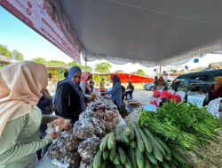 Pemkab Bangka Selatan Gelar Operasi Pasar Murah di Pantai Nek Aji
