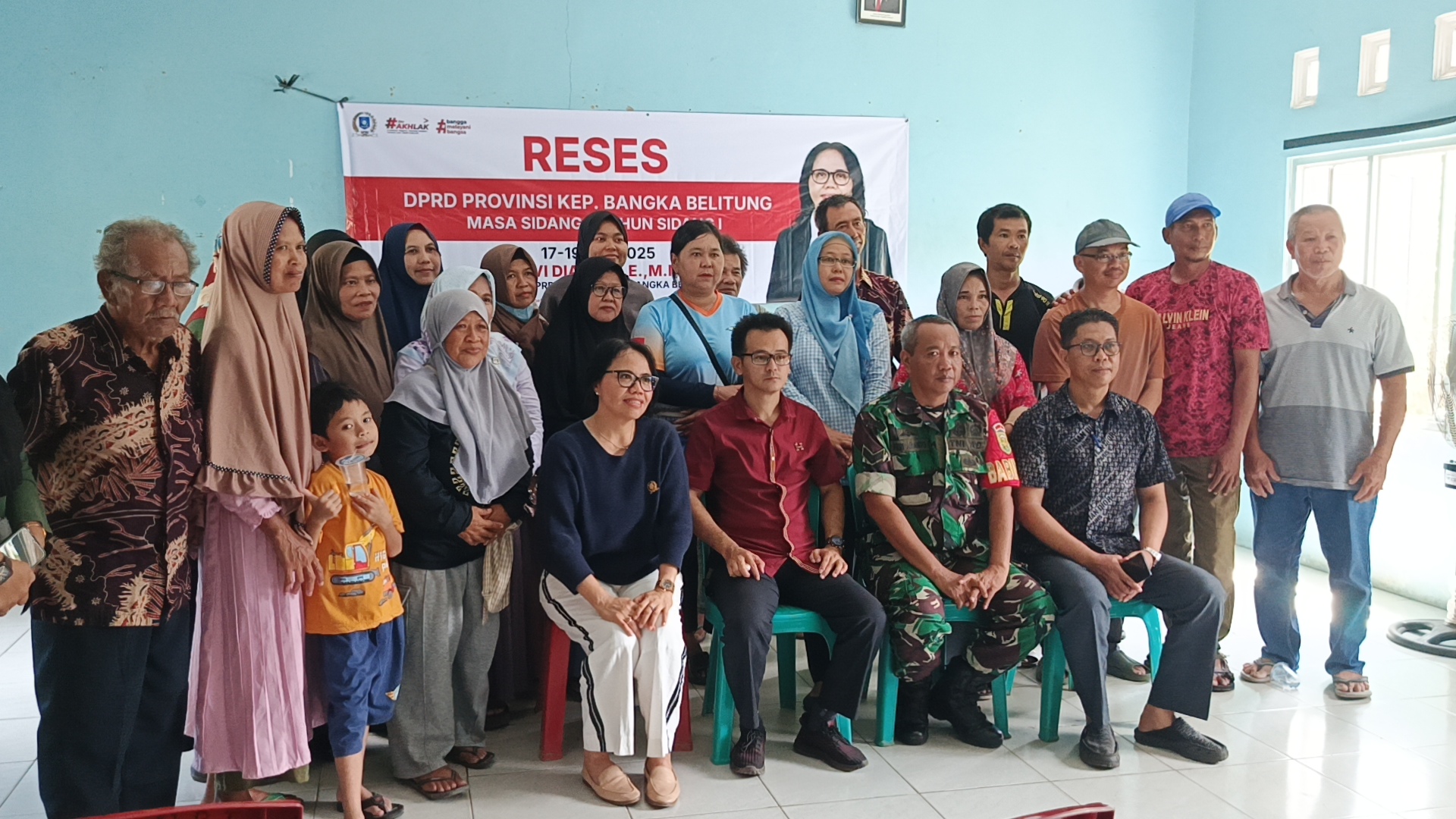 Caption : Anggota DPRD Babel, gelar reses di Kantor Desa Puput, Kecamatan Parittiga, Minggu (18/5/2025). (*/Babelhits.com)