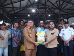 Cari Solusi Bersama, Bupati Beltim Serap Aspirasi Nelayan Kater di Pantai Serdang