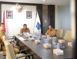 Peringatan HUT ke-80 RI, Pemprov Babel Dukung Penuh Gerakan Pembagian Bendera Merah Putih