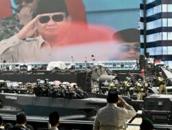 Momen Presiden Prabowo Pimpin Upacara Peringatan HUT ke-80 TNI di Monas