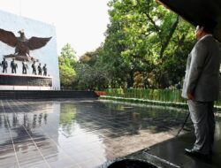Momen Perdana Presiden Prabowo Pimpin Upacara Peringatan Hari Kesaktian Pancasila Tahun 2025
