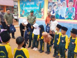 Wabup Bangka Selatan Serahkan Bantuan Perlengkapan Sekolah Gratis di SD dan SMP Muhammadiyah Toboali