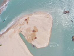 PT Timah Lakukan Pengerukan Muara Air Kantung, Nelayan Berharap Akses Keluar Masuk Kapal Bisa Lancar