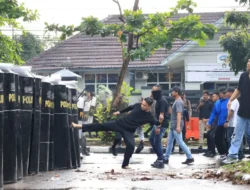 Polda Babel Gelar Simulasi Penanganan Unras di Penutupan Apel Kasatwil 2025