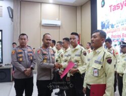 Momen HUT ke-45 Satpam, Personel Satpam PT Timah Tbk Terima Penghargaan dari Kapolres Bangka Barat