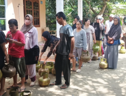 Warga Mentok Kesulitan Dapat Elpiji 3 Kg, Pasokan Pangkalan Terbatas