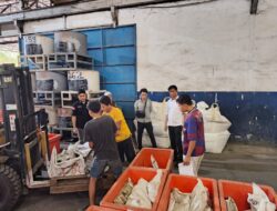 Polres Bangka Barat Timbang Terbuka 10,3 Ton Barang Bukti Timah